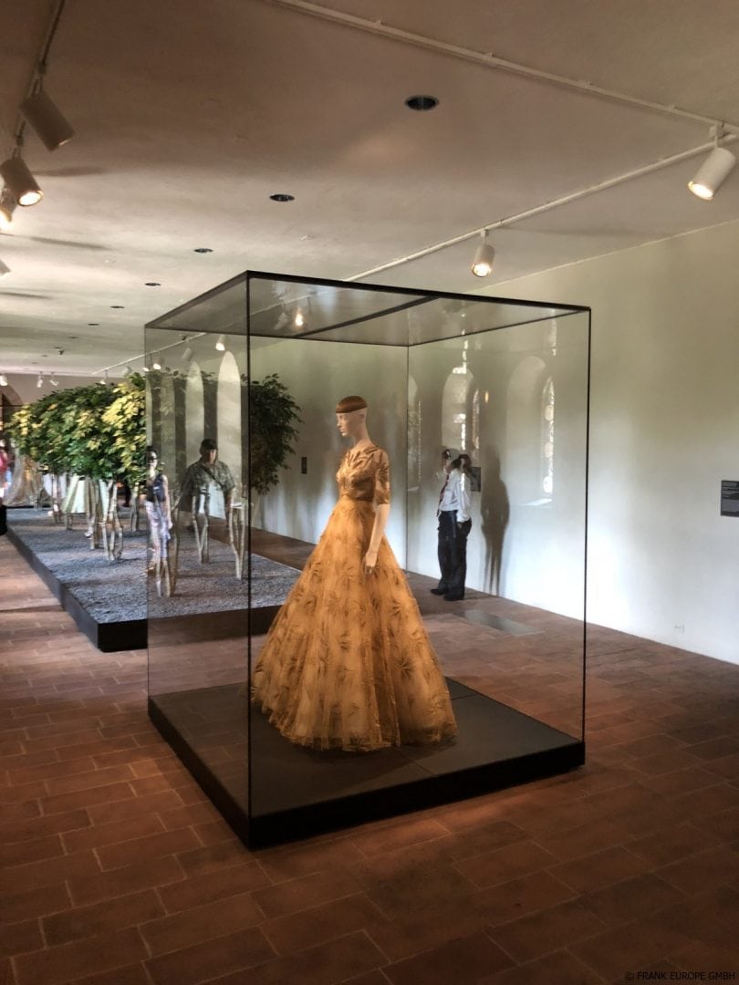 Heavenly Bodies Fashion Museum Showcases