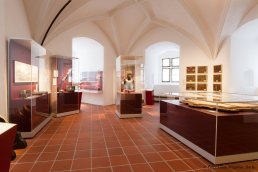 Bayerisches Armeemuseum Ingolstadt - FRANK Acrylvitrinen