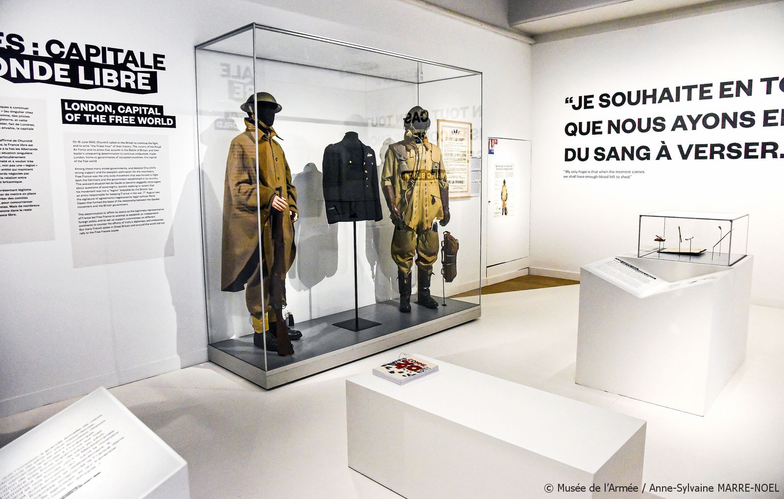 museum exhibit showcases Paris